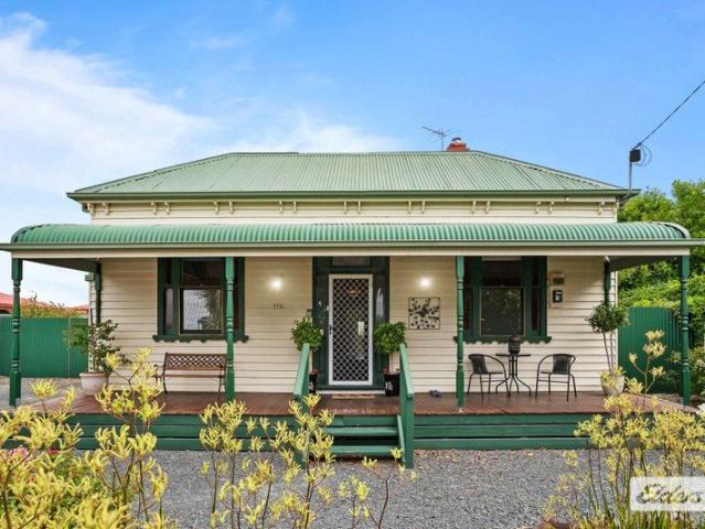 Fully Furnished Three Bedroom Cottage Charming Period Home