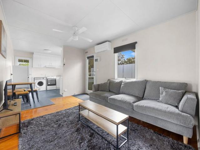 Fully furnished, three bedroom home