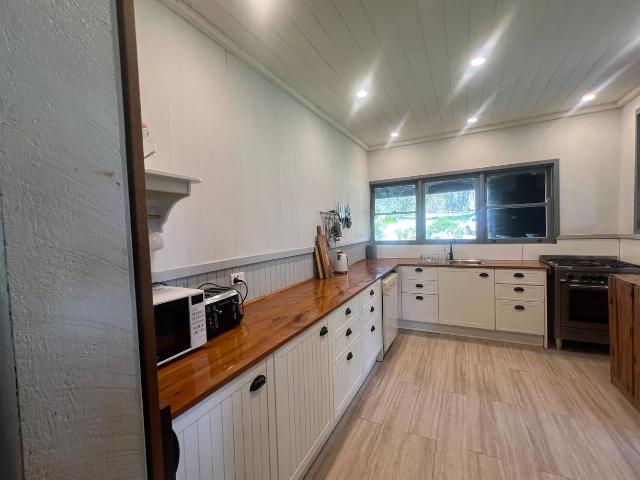 Fully Furnished Tranquil Retreat Camphill Cottage