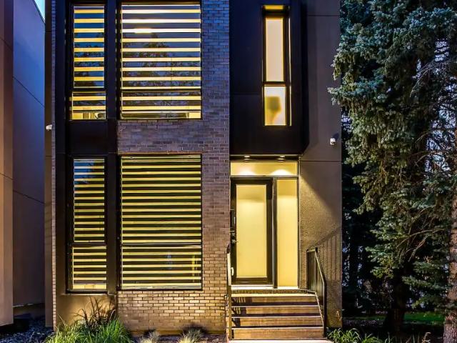 FULLY FURNISHED Turn Key Ultra Modern Glenora Home 4 Bed 3.5 Bath