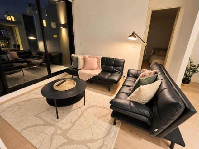 Fully Furnished Two Bedroom Apartment in Prime South Yarra Location