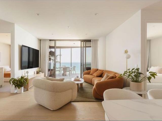 Fully Furnished Two bedroom beachfront luxury at Apartment with panoramic 21st floor ocean views and world class amenities