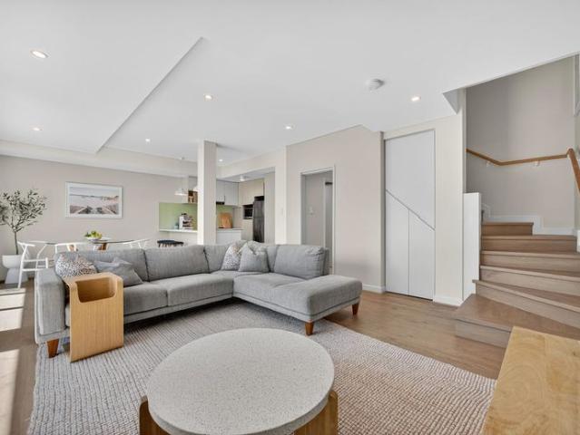 Fully Furnished Two Level Unit Opposite Perth Soccer Club