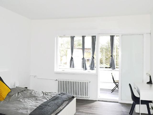 Fully furnished two room apartment with winter garden in Charlottenburg, Berlin Amsterdam Apartments for Rent