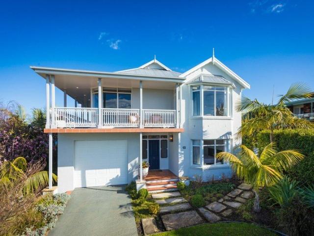 Fully Furnished / Unfurnished Executive Residence with Unrivalled Views