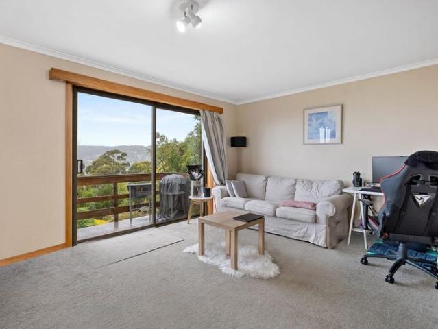 Fully Furnished Unit with Spectacular Views