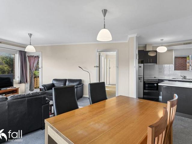 Fully Furnished Unit, Beachside Location