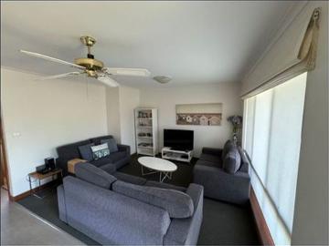 Fully Furnished Unit in a Excellent Location!