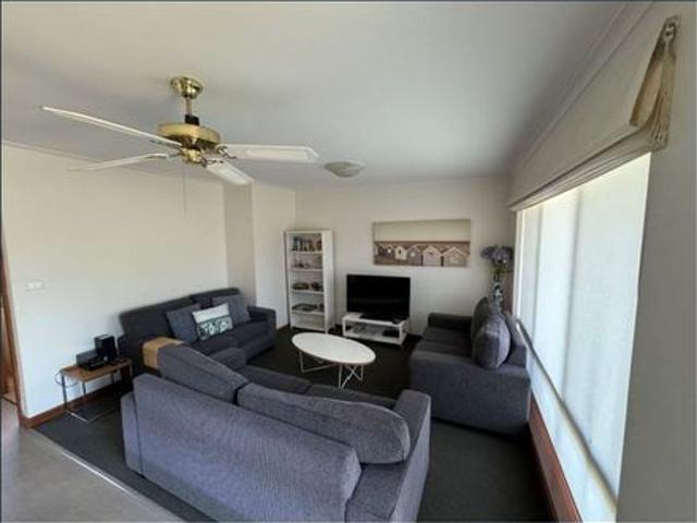 Fully Furnished Unit in a Excellent Location!