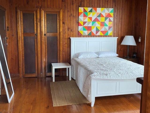 Fully furnished unit located within walking distance of Maclean's CBD