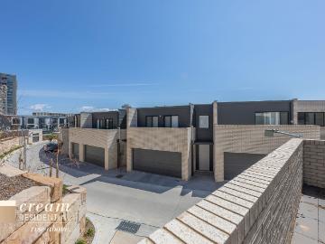 Fully Furnished Unit Next to Canberra Hospital