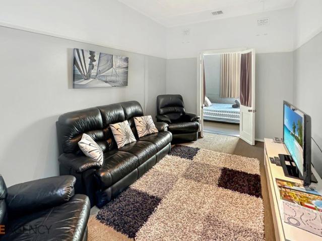 Fully Furnished Unit Orange CBD