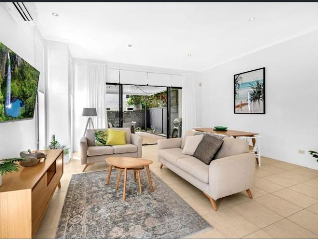 Fully Furnished Villa On Chevron Island
