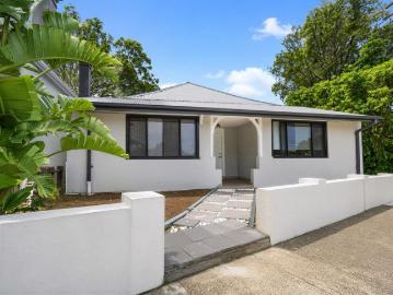 Fully Leased Boarding House in Prime Summer Hill Location