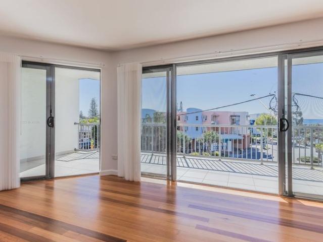 Fully Renovated 3 Bedroom Apartment Opposite the Beach