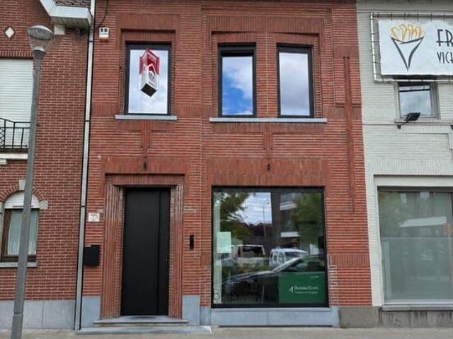 Fully Renovated 3 Bedroom Duplex Apartment in Vichte