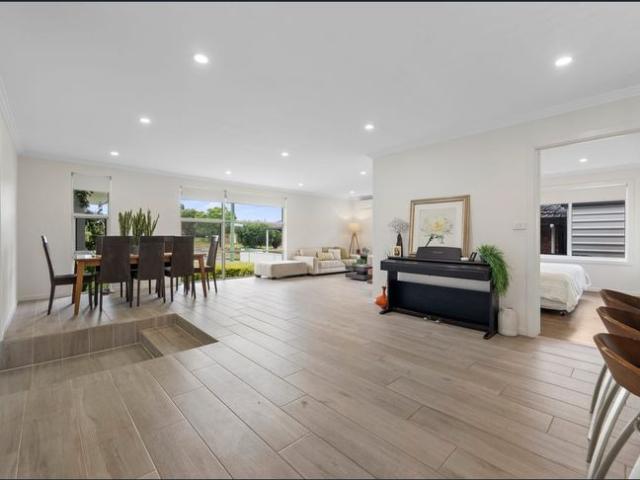 Fully Renovated 3 Bedroom Family Home with Modern Kitchen & Landscaped Backyard