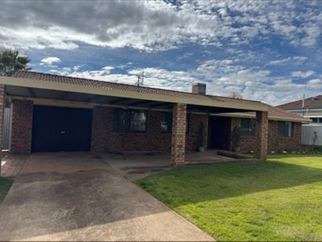 FULLY RENOVATED 3 BEDROOM HOME CLOSE TO SCHOOL