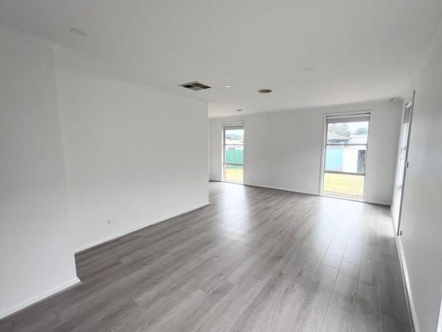 Fully Renovated 3 Bedroom Home in Coolaroo
