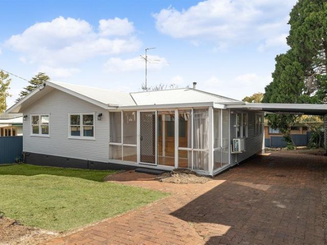 Fully Renovated 3 Bedroom Rental in East Toowoomba
