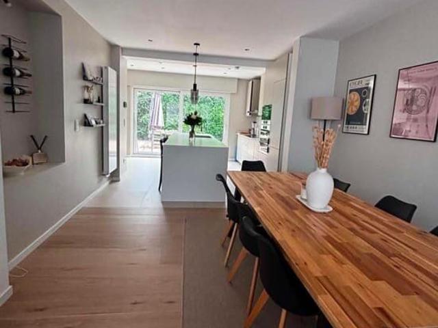 Fully Renovated 3 Facade House Maria Dal Park