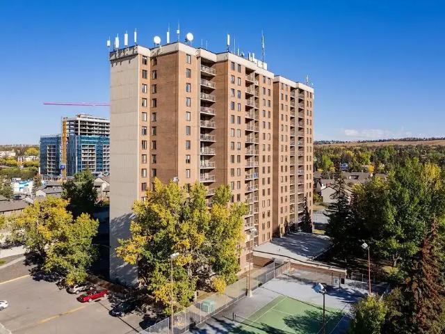 Fully Renovated 2 Bed 1 Bath Condo Unit — 2 Bedrooms Condo Unit