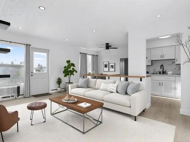 FULLY RENOVATED 2 BEDROOM CONDO FOR RENT – BANFF TRAIL — 2 Bedrooms Condo Unit
