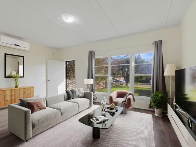 Fully Renovated 2 Bedroom Home!