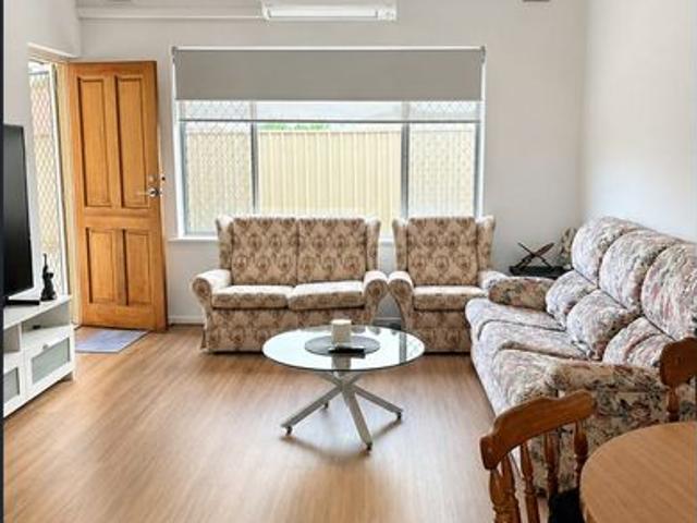 Fully Renovated 2 Bedroom Unit in Sought After Rostrevor