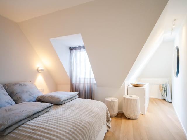 Fully renovated · 2 bedrooms · private parking · ideal for families