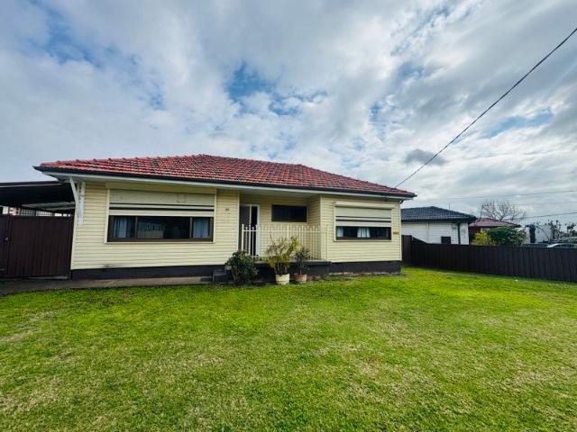 Fully Renovated 4 Bedroom Family Home in a Quiet, Convenient Location