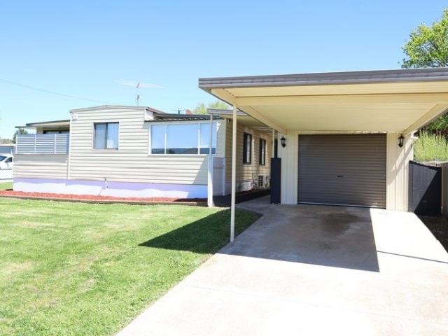 Fully renovated cottage plus lock up garage available November 23rd