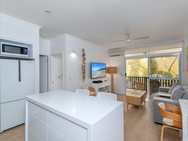 FULLY RENOVATED AND CLOSE TO TOWN