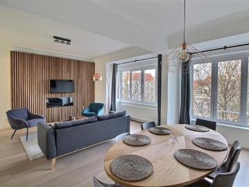 Fully renovated and furnished apartment Avenue Molière