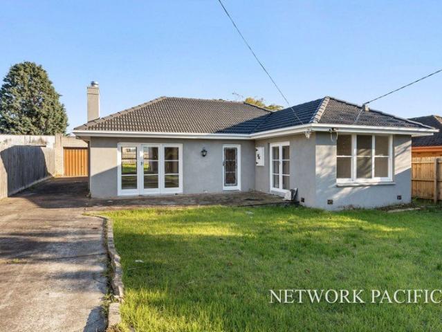 Fully Renovated and Pleasant Family Home 25 Parer Street, Frankston VIC 3199