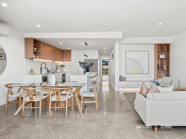 Fully Renovated Apartment with Stunning Bay Views