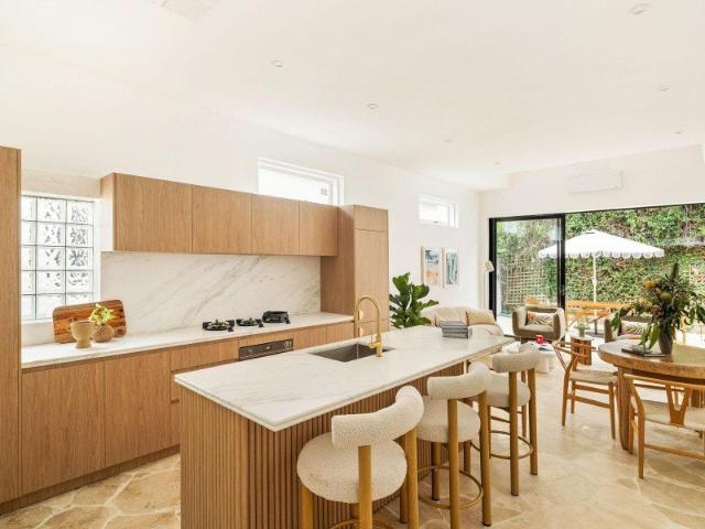 Fully Renovated Bondi Home With Lock Up Garage