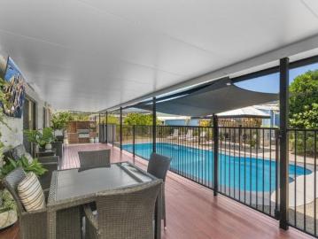 Lucinda, Hinchinbrook County, Low Island, Queensland, Queensland