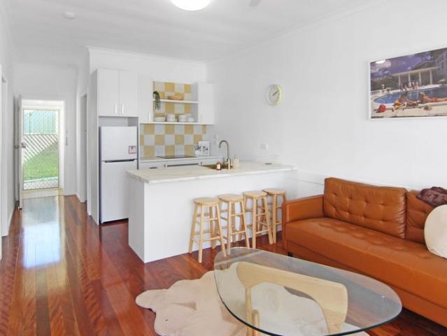 Fully Renovated Beachside Unit ALL UTILITIES INCLUDED!