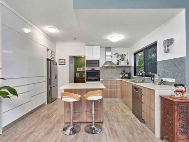 Fully Renovated Ground Floor Luxury in the Heart of Redlynch