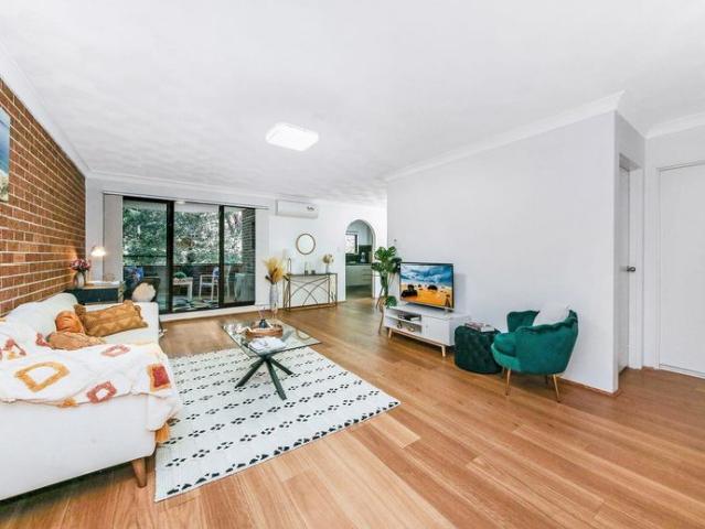 Fully Renovated double brick apartment in high growth area