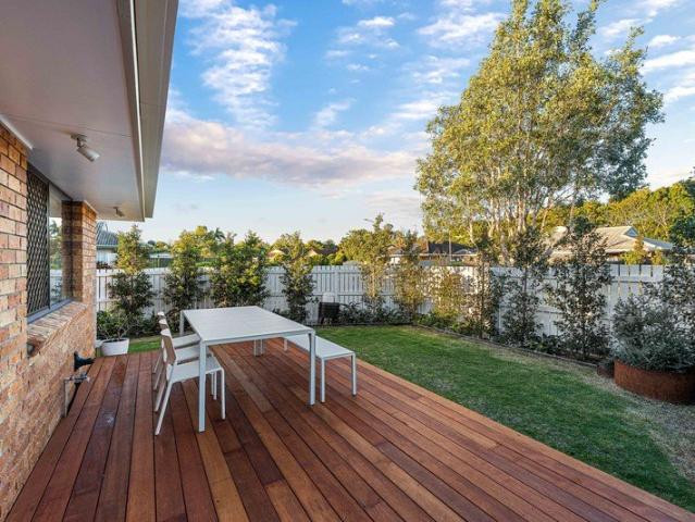 Fully Renovated Duplex in a Prime Burleigh Waters Location
