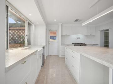 FULLY RENOVATED FAMILY DELIGHT
