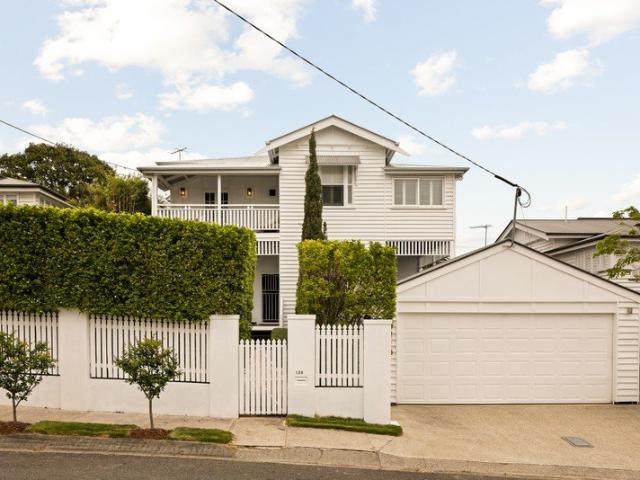 Fully Renovated Family Home 683m2 Ground Floor Living & Dining