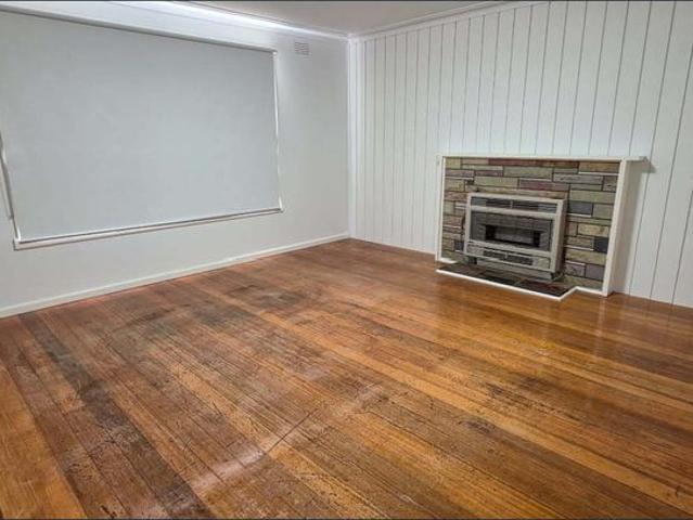 Fully Renovated Family Home in a Prime Deer Park Location!