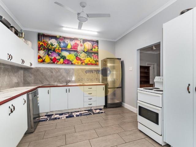Fully Renovated Family Home in Richmond Hill