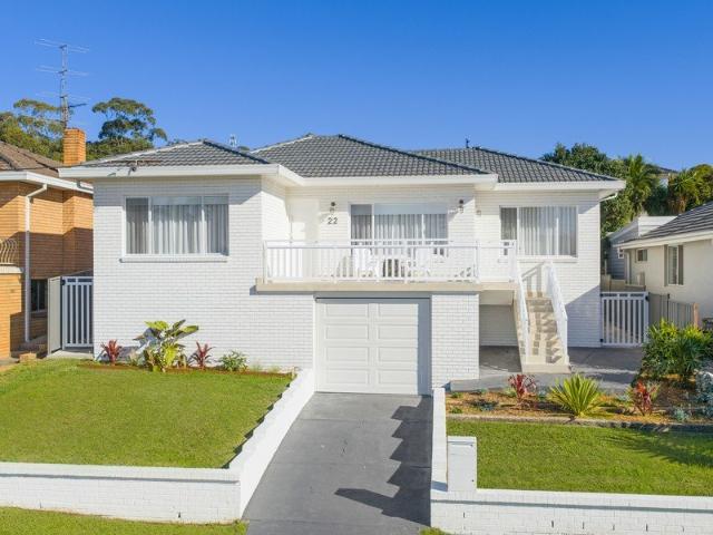 Fully Renovated Family Home Moments from Lake Illawarra