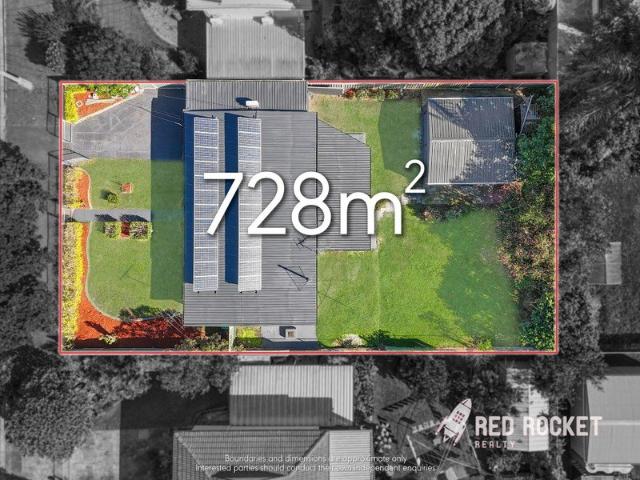 Fully Renovated Family Home with Grannt flat Potential
