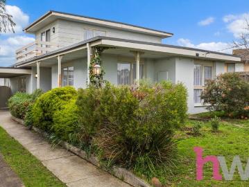 Fully Renovated Family Home with Multiple Living Zones