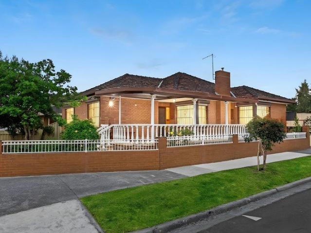 Fully Renovated Family Living in a Prime Location